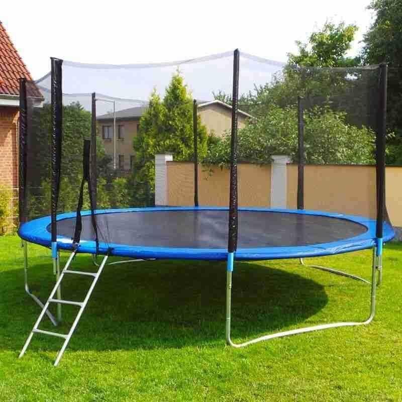 Outdoor Trampoline With Enclosure Safety Net - Sturdy and safe trampoline for kids and family fun with durable enclosure meeting